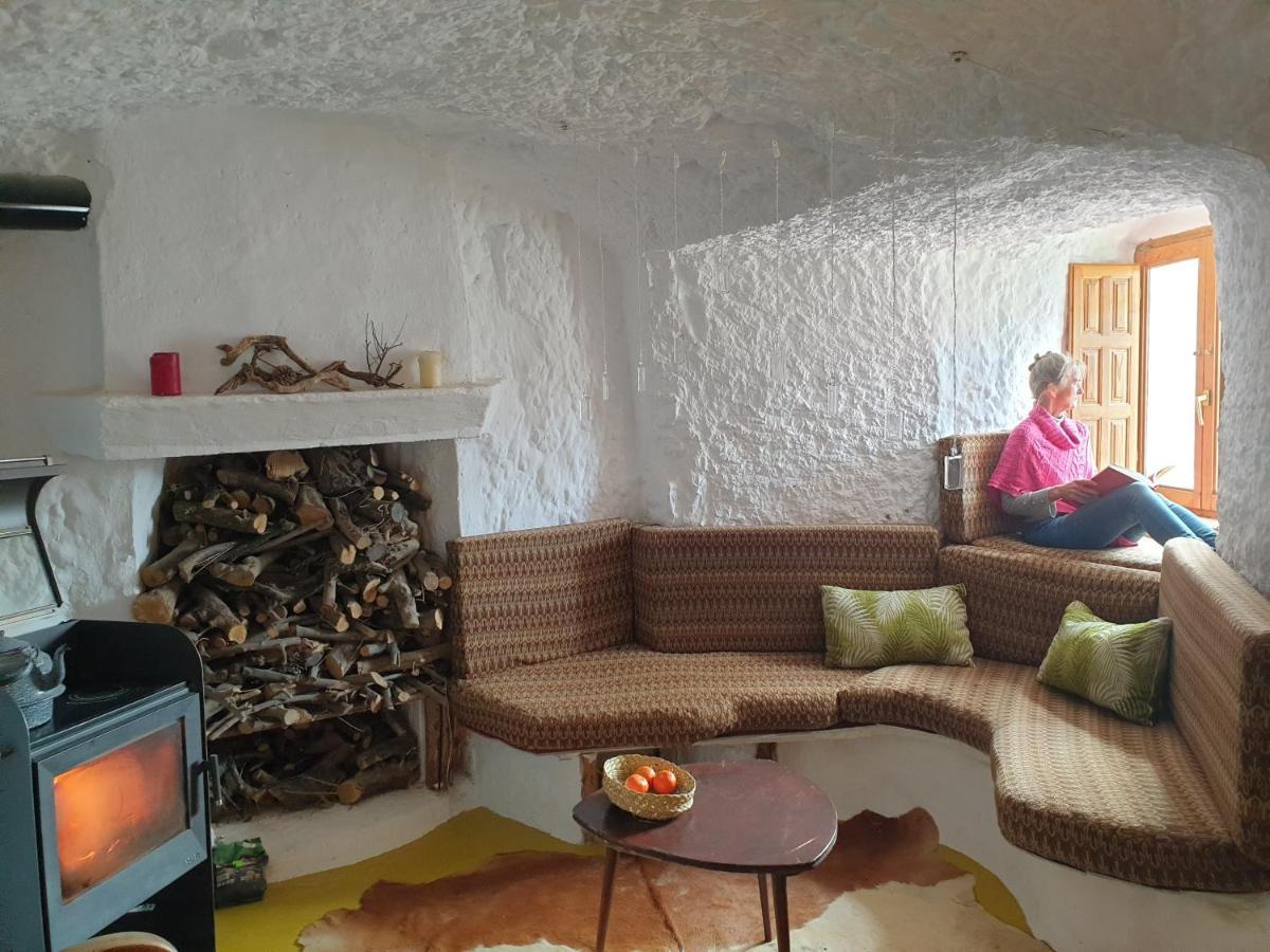 Gorafe Creatively Designed Cavehouse With Jacuzziヴィラ エクステリア 写真
