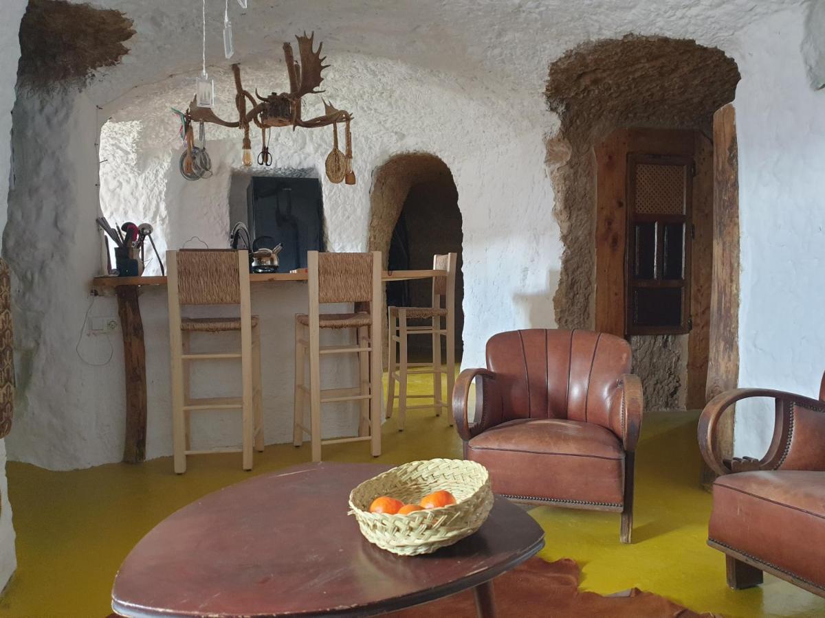 Gorafe Creatively Designed Cavehouse With Jacuzziヴィラ エクステリア 写真