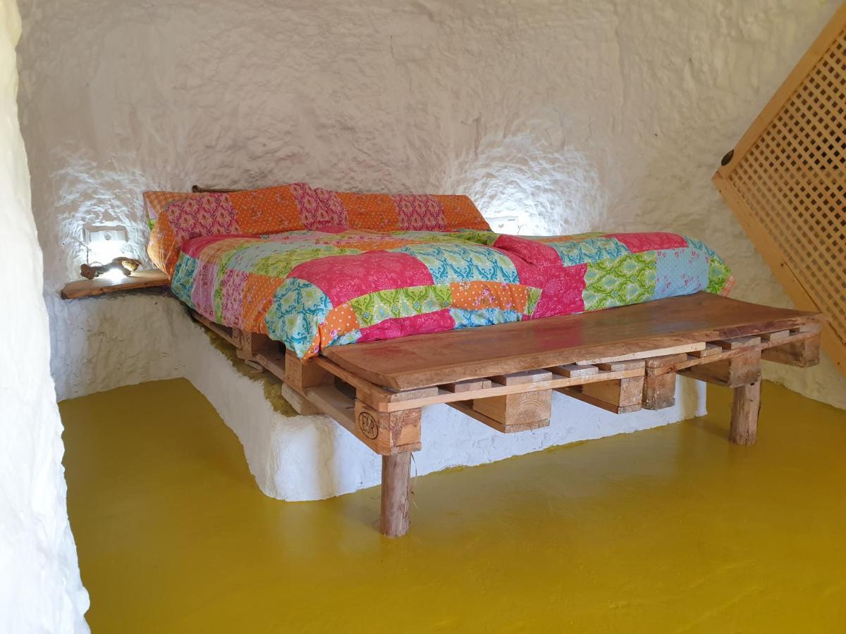 Gorafe Creatively Designed Cavehouse With Jacuzziヴィラ エクステリア 写真