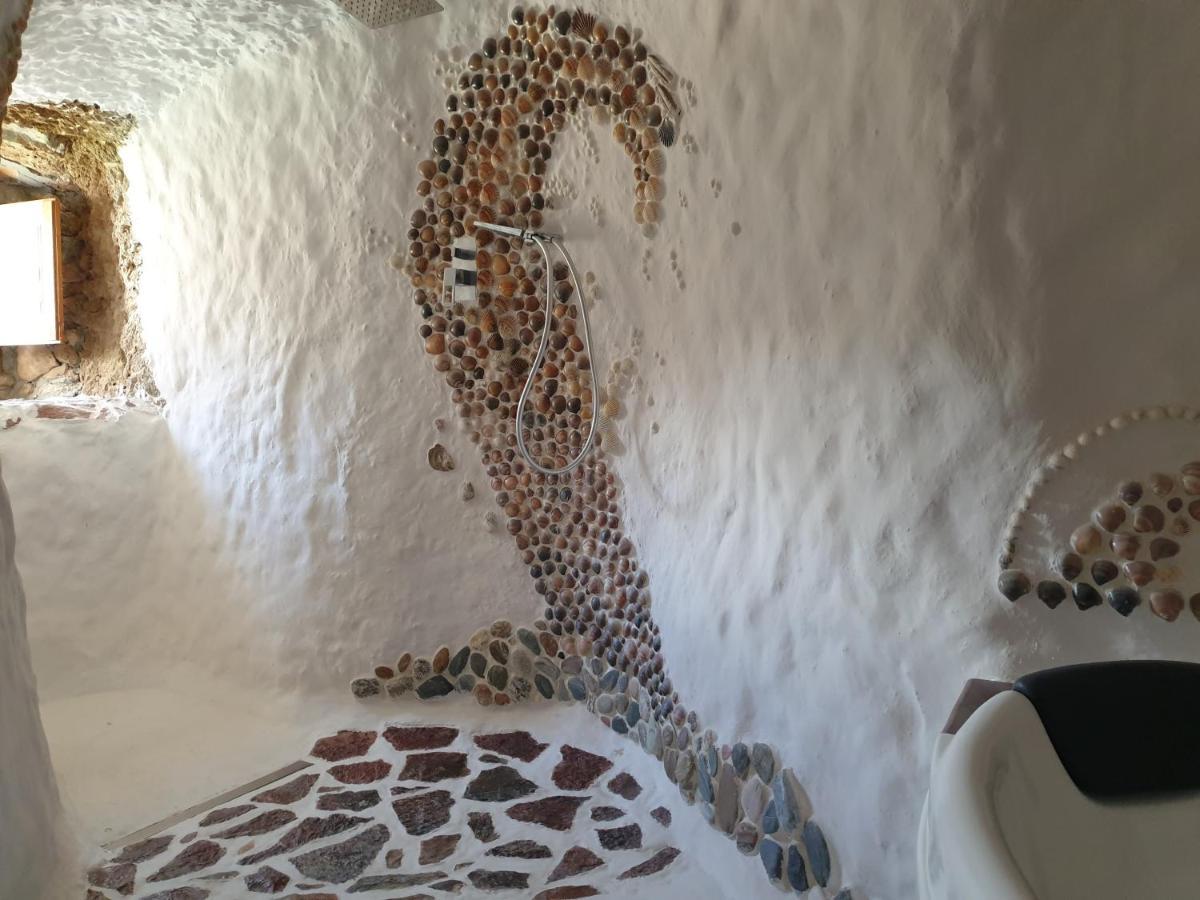 Gorafe Creatively Designed Cavehouse With Jacuzziヴィラ エクステリア 写真